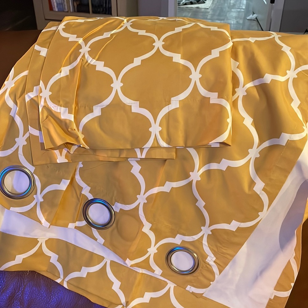Two panels curtains